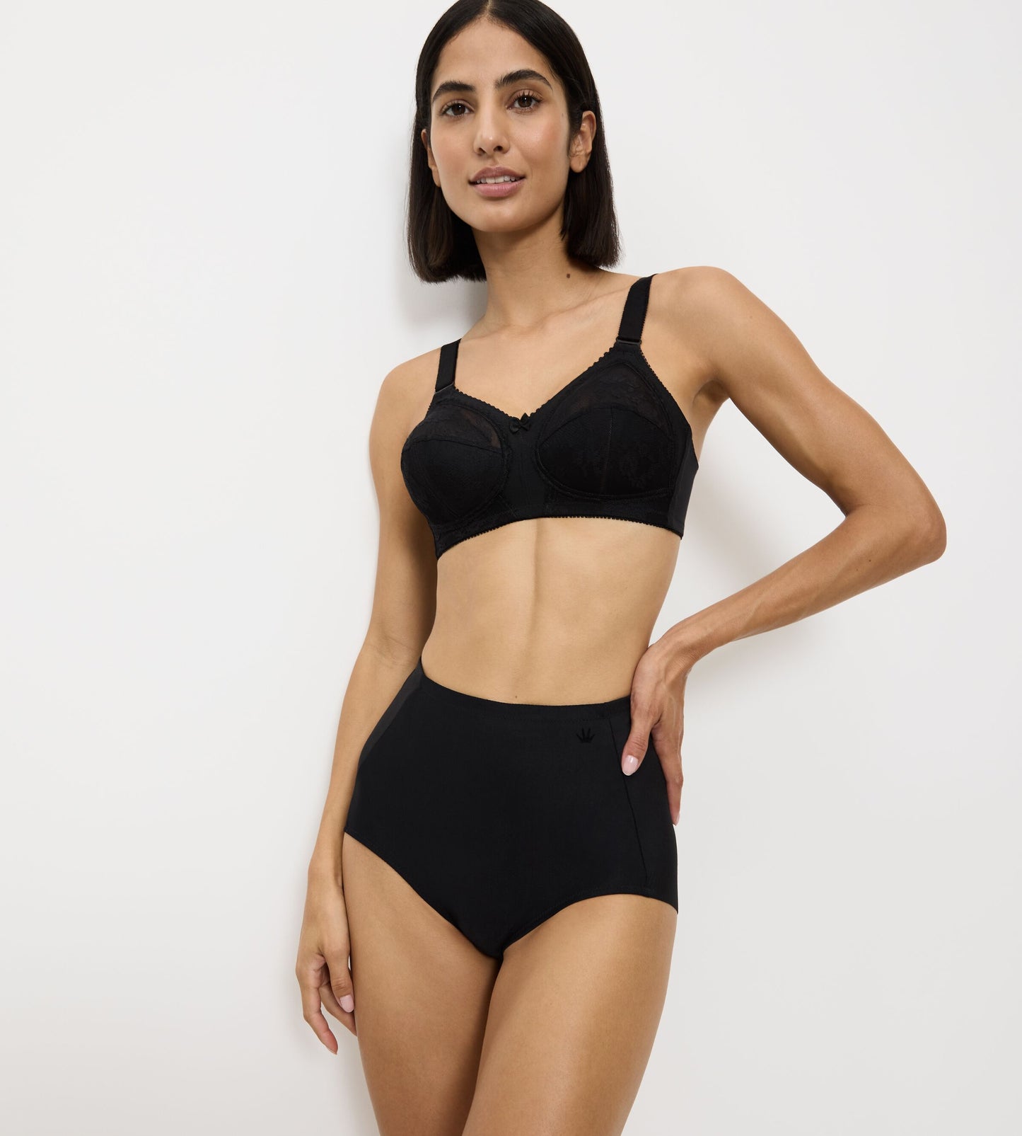 Triumph Doreen Bra Classic Non Wired Bra Non Padded Lace Bra