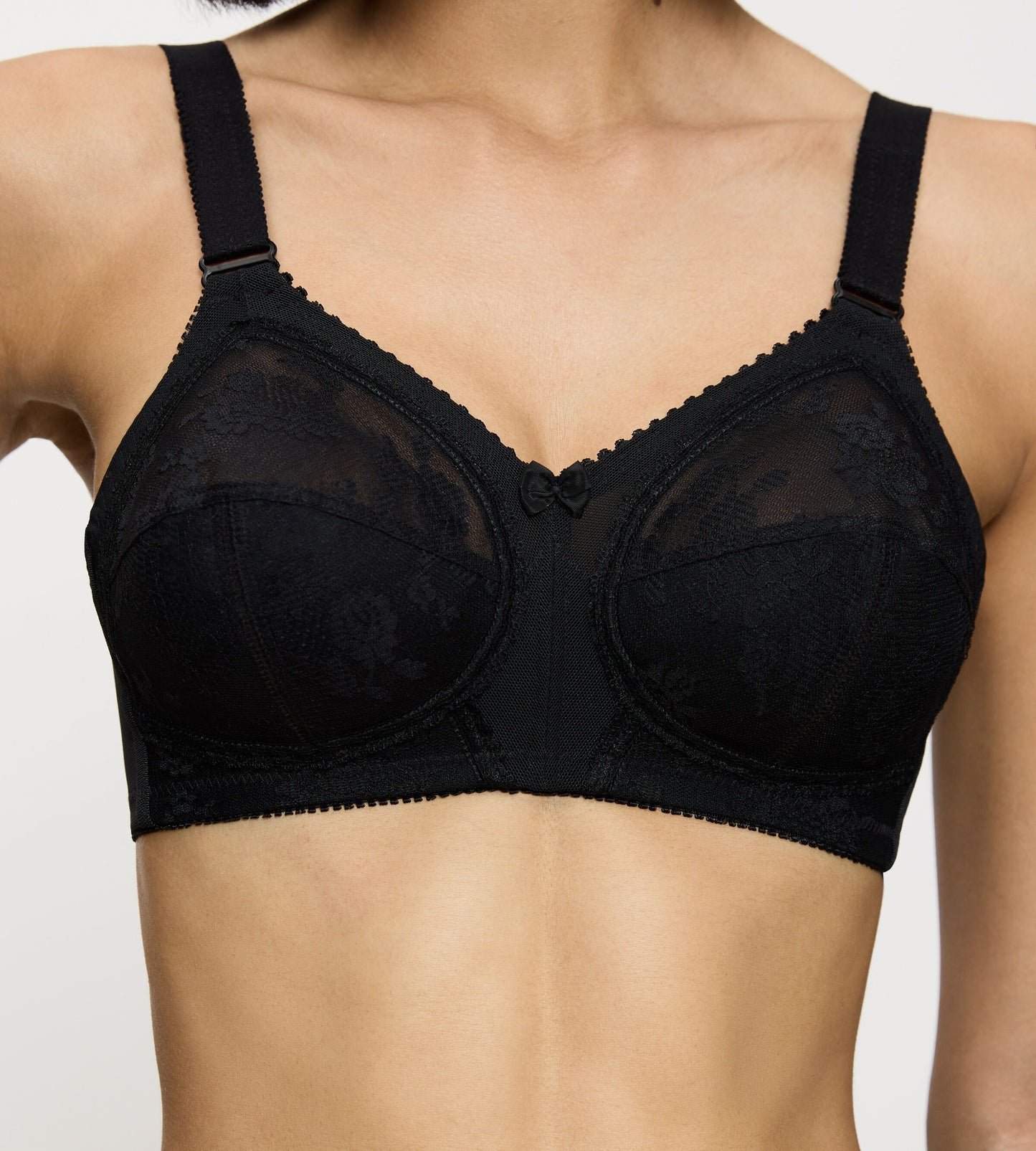 Triumph Doreen Bra Classic Non Wired Bra Non Padded Lace Bra